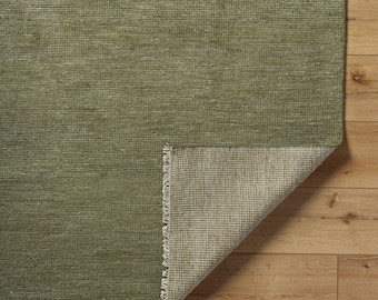Hand-Knotted Wool Rug: Modern Minimalist Green Shag