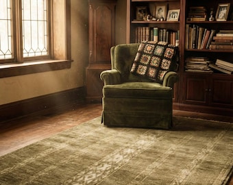 Deep Green Vintage-Inspired Rug – Hand-Knotted Wool Carpet for Bedroom, Living Room & Interior Styling