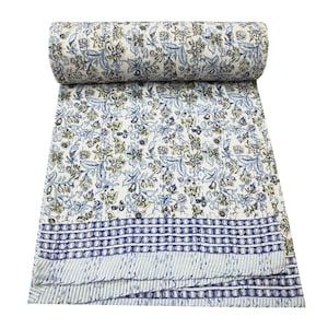 Vintage Kantha Quilt in Floral Indian Kantha Quilt Hippie Bohemian Blanket Throw Bedspread Decorative Twin/Queen King Size Quilt