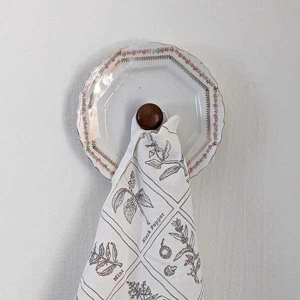 Vintage Upcycled Plate Hook for Aprons and Towels