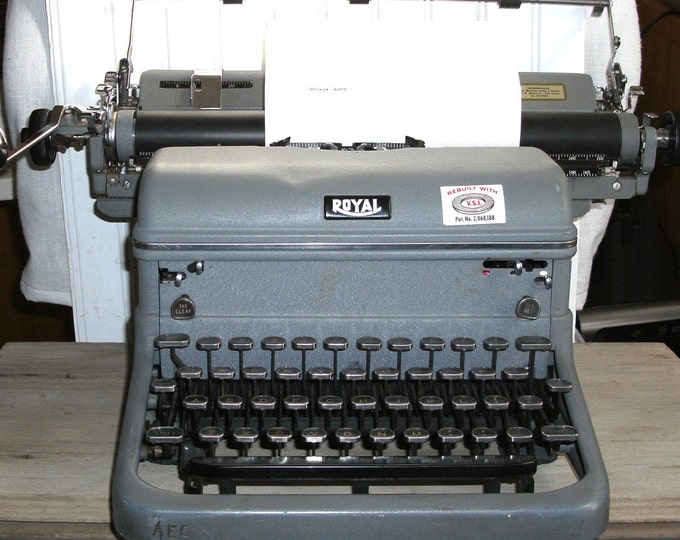 Vintage Royal Typewriter Magic Margins Glass Keys Etsy