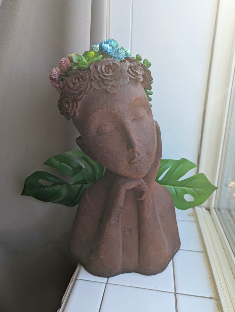 Garden angel head vase