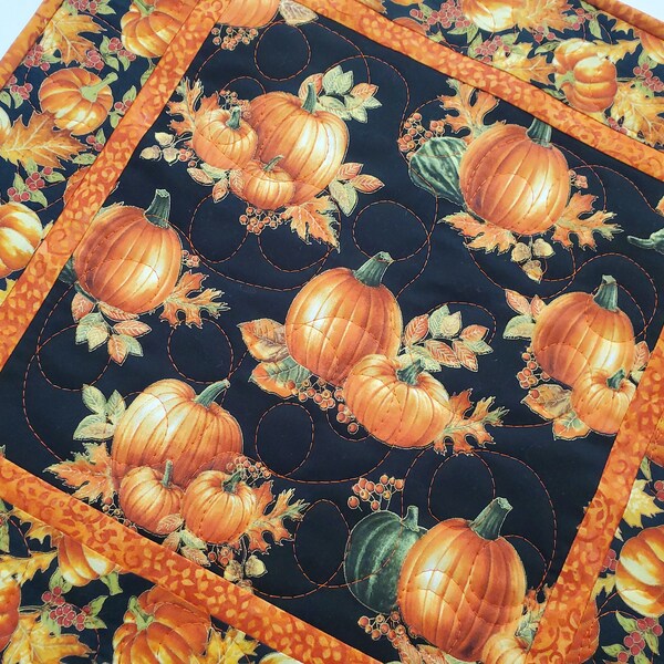 Cozy Candlelit Pumpkins Quilted Table Topper NCU0NXD345