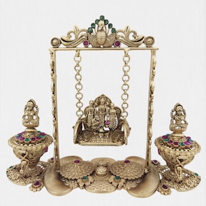 Handmade Brass Ram Parivaar Kumkum Box: Gold Plated Sindoor Dabbi