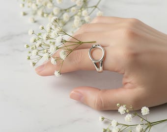 幾何学的なサークルリング、ミニマリストリング、スターリングシルバーのサークルリング、モダンなジュエリー、シンプルなオープンサークルリング、普段使い、繊細なリング