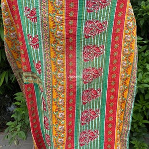 Old Vintage Assorted , Handmade Reversible Blanket Throw, Kantha Quilt, Cotton Fabric Bohemian Quilt, Quilting Bedcover