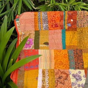 vintage Silk patchwork kantha Quilt handmade bohemian bedding Throw blanket bedspread decor Sofa Cover King Size 108X90 Inches