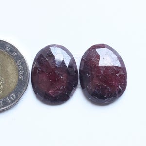 Gemma di rubino taglio rosa, coppia di cabochon sfaccettati di rubino naturale taglio rosa, cabochon sfaccettati sciolti di rubino rosso, fornitura di coppie di rubini tagliati 21 x 17 mm