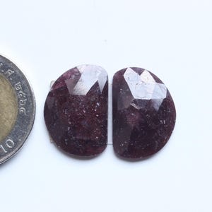 Gemma di rubino taglio rosa, coppia di cabochon sfaccettati di rubino naturale taglio rosa, cabochon sfusi sfaccettati di rubino rosso, fornitura di coppie di rubini tagliati 22 x 14 mm