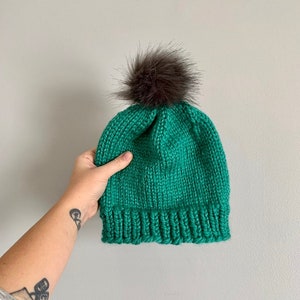 Grüne Wolle Strickmütze