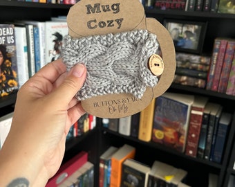 Grå kabelstickad mugg Cozy