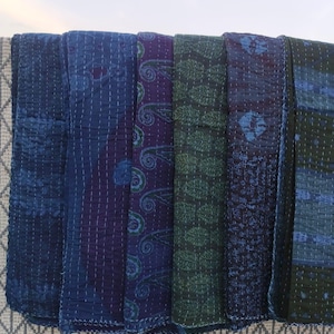 Handgjort indigofärgat bomulls-Kantha-täcke, vintage-indiskt överkast