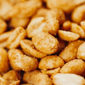 Smoked flavored Roasted Peanuts