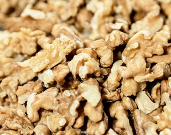 Greek Raw Walnuts Kernels Pieces (1/4) – Available in 500g (17.6oz) & 1kg (35.3oz)