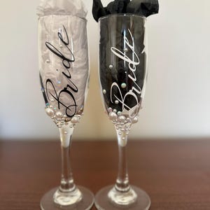 Wedding Celebration Glass Bride Champagne Flute Custom Bridal Shower Gift Personalized Engagement Present Rhinestone Pearl Decorated Drinkware Handmade Prosecco Toast Glass Elegant Sparkling Design Party Keepsake Under Twenty Dollars