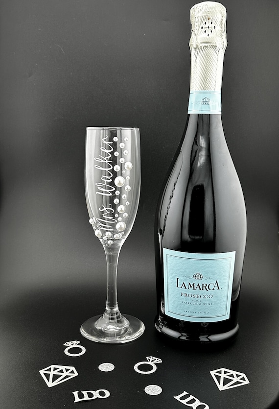 Custom”Mrs” or "Future Mrs." Champagne Flutes: Pearl Bridal Shower Gift, Pearls and Prosecco