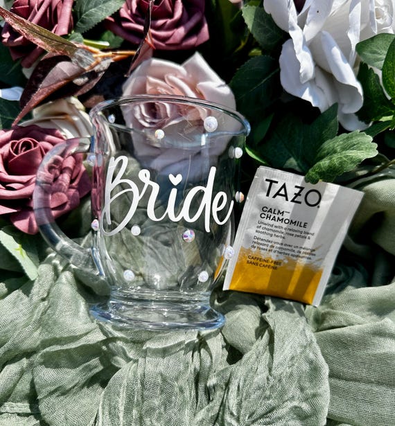 Personalized Pearl Rhinestone Bride Mug: Glamorous Bridal Party Gift