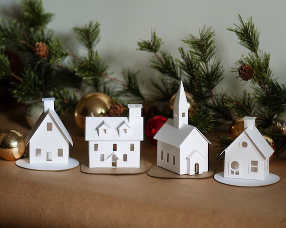 SET OF 6 CHRISTMAS DECORATIVE SQUARE HARD CARDBOARD NESTING GIFT