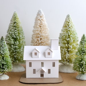 Putz House DIY Weihnachtsbastelset, zum Selbermachen Weihnachtsdorf, Papierhaus-Verzierung oder Manteldekoration, handgemachte Geschenkidee, Kolonialstil