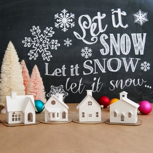 Putz House Craft Kit, Bauen + Dekorieren Sie 4 Weihnachtsdorf Dekorationen, Weiße Mantelhäuser, Bastelparty Idee, Fun Familien Bastelset