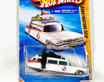 Hot Wheels Ghostbusters Ecto 1 Toy Car Movie Car 1:64 Scale Diecast Ghost Busters Cadillac