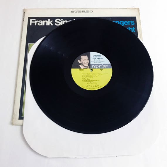 Frank Sinatra – Strangers In The Night (1966, Vinyl) - Discogs