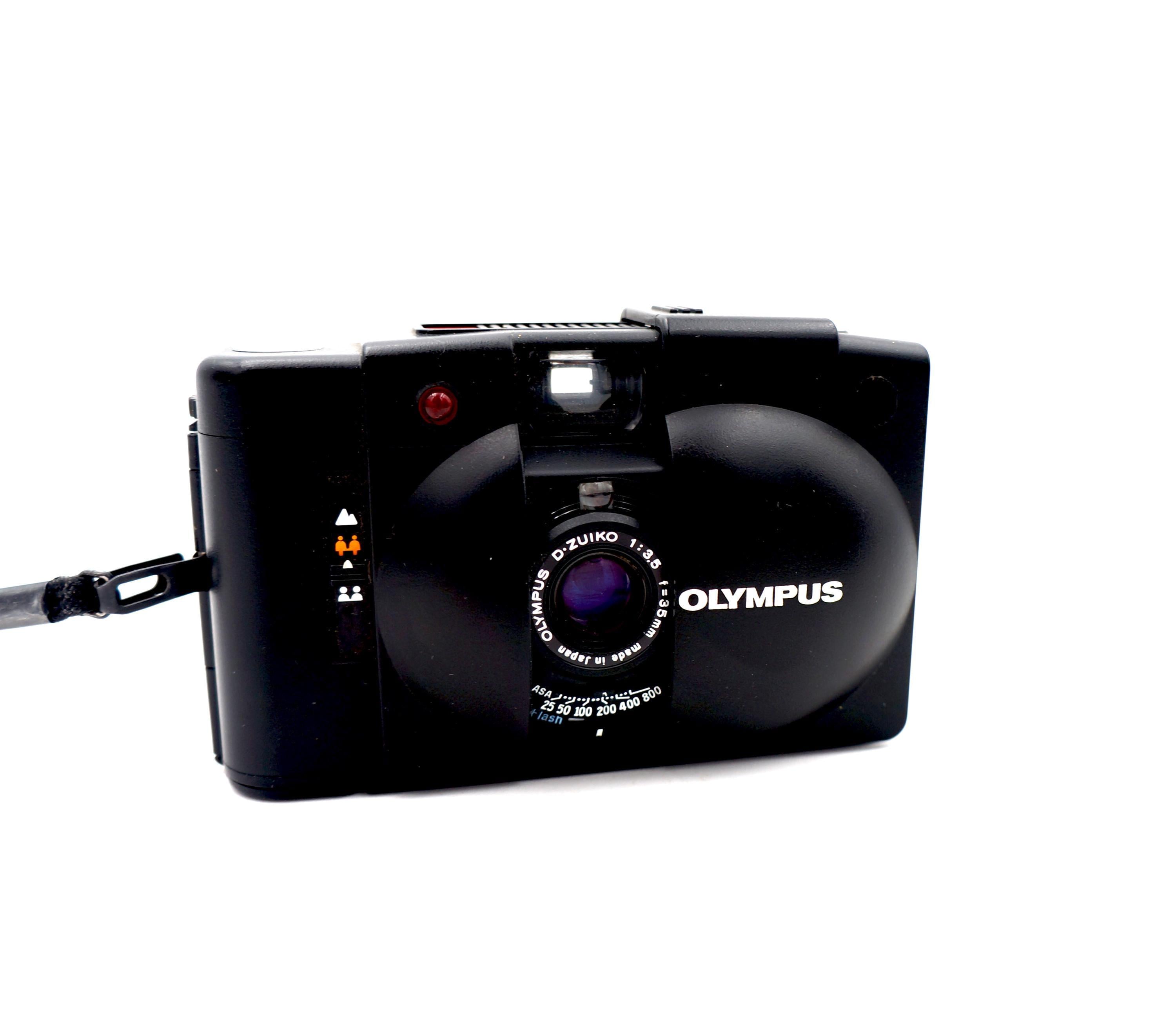 Vintage Olympus XA2 Black Non Zoom Fixed Lens 3.5 Zuiko 35mm Film