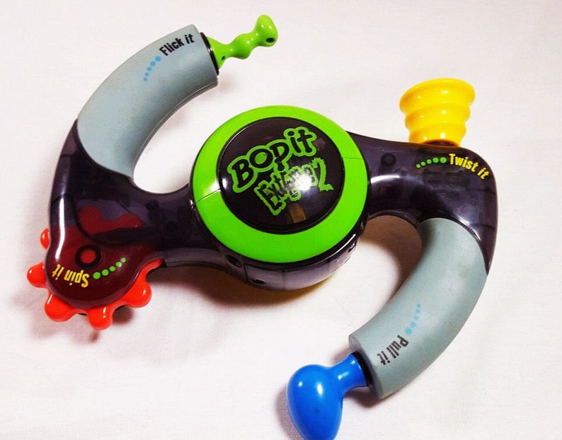 Vintage Bop It Extreme 2 Push and Pull Game by Hasbro 1990s | Etsy