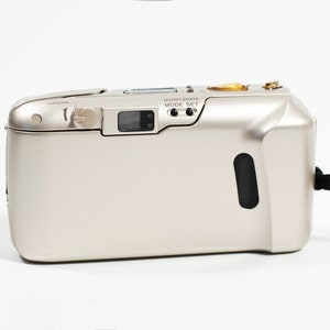 Olympus Stylus 80 DLX back