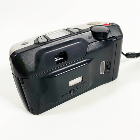 Vintage Pentax Iqzoom 80G Camera 35mm Film Point and Click