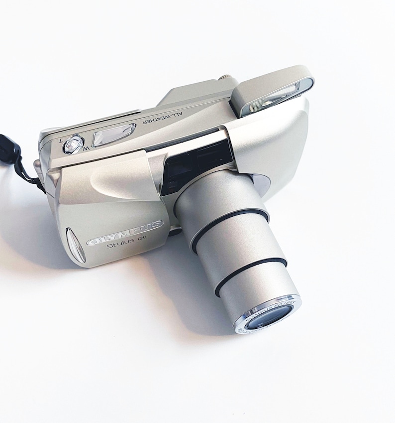 Olympus Stylus Zoom - Thumbnail 2