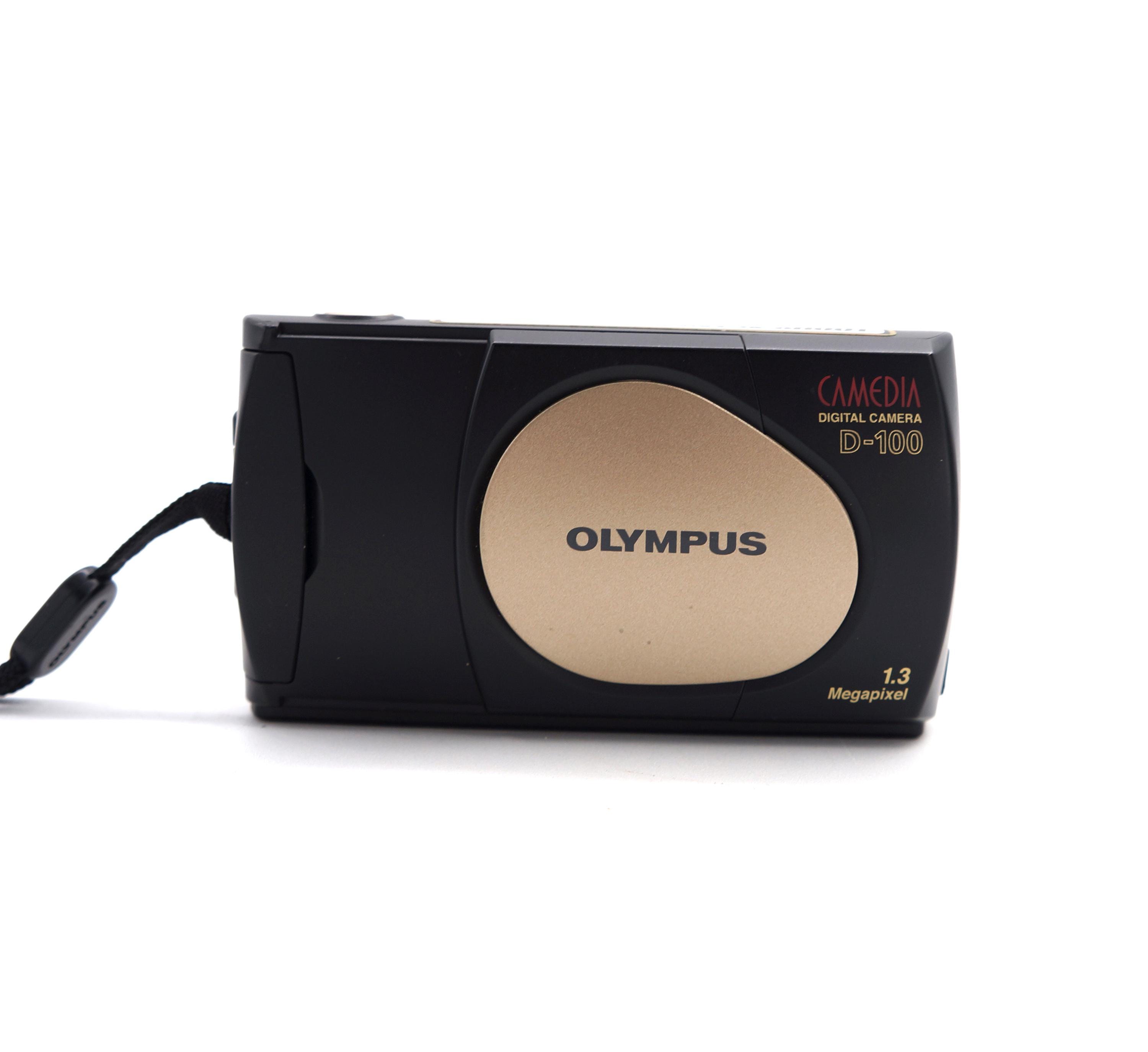 Vintage Olympus Camedia D-100 1MP Digital Camera Zoom AF Point