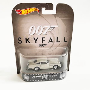 Hot Wheels 007 James Bond Skyfall 1963 Aston Martin DB5 Toy Car Movie Car 1:64 Scale Diecast