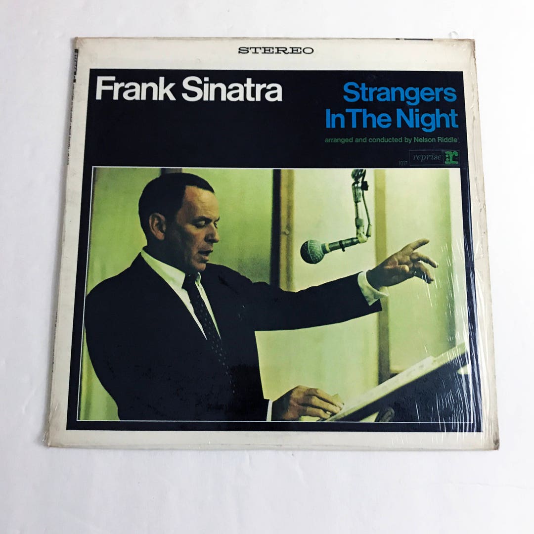 Frank Sinatra Strangers In The Night UK盤 Frank Sinatra – Strangers In The Night – Vinyl (LP, Album +