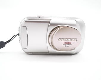 Vintage Nikon Coolpix L14 7MP Light Pink Digital Camera Zoom