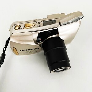 Olympus Stylus 80 DLX zoom lens extended