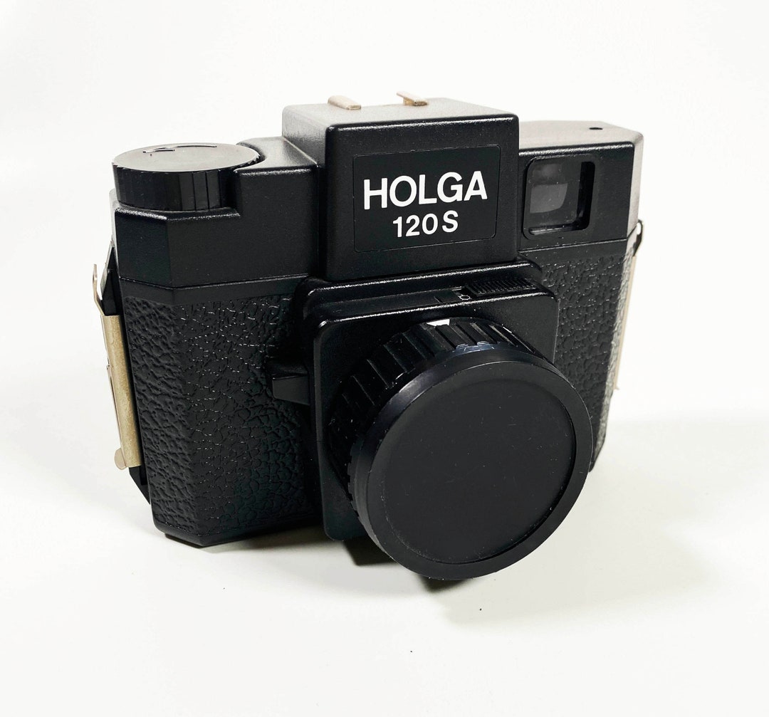 Vintage Holga 120s Plastic Focus Free Fully Manual 35mm Film