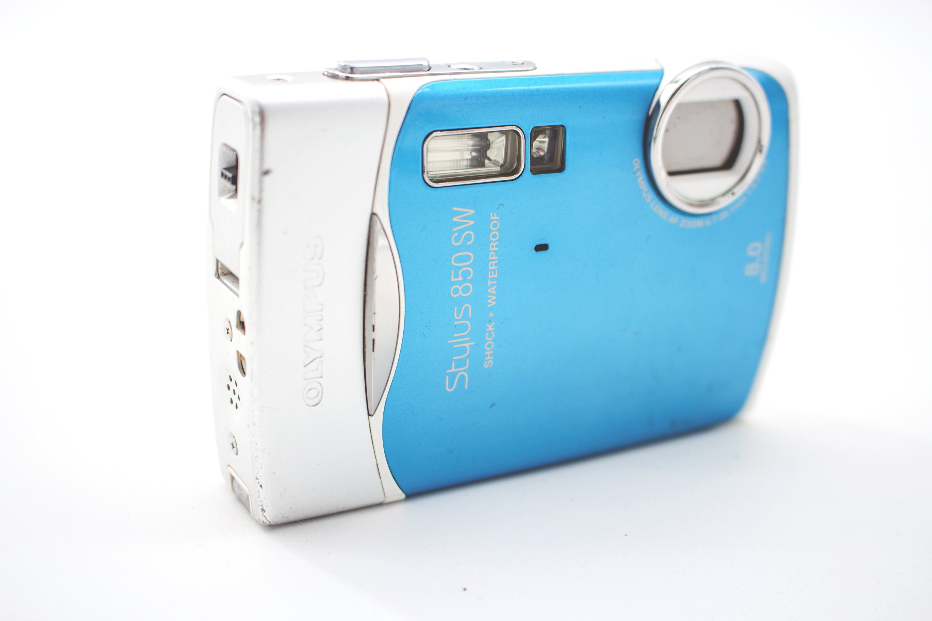 Vintage Waterproof Olympus 850SW 8MP Blue Digital Camera Digi Zoom