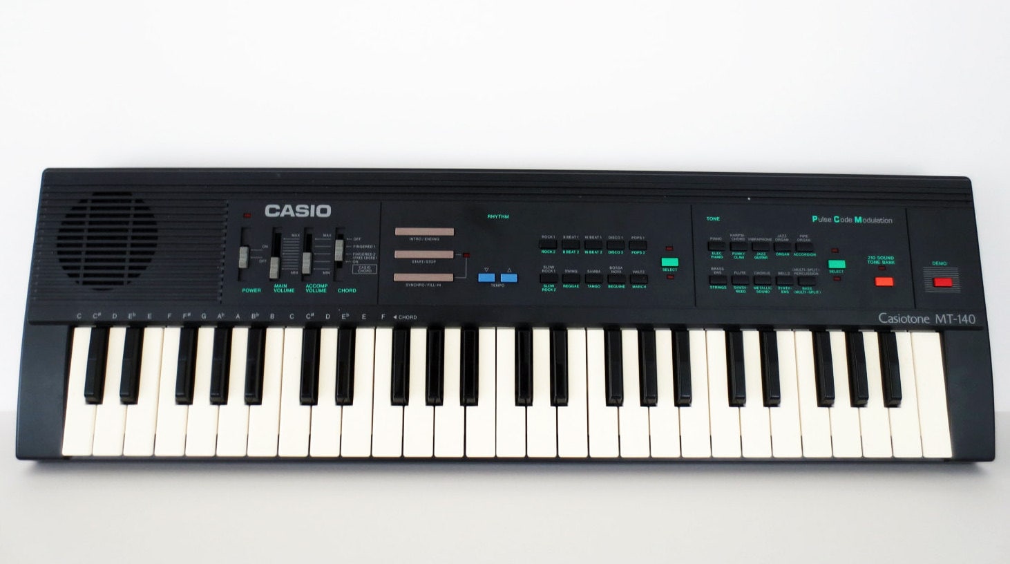 Vintage Casio MT-140 Keyboard Midi Synthesizer Circuit
