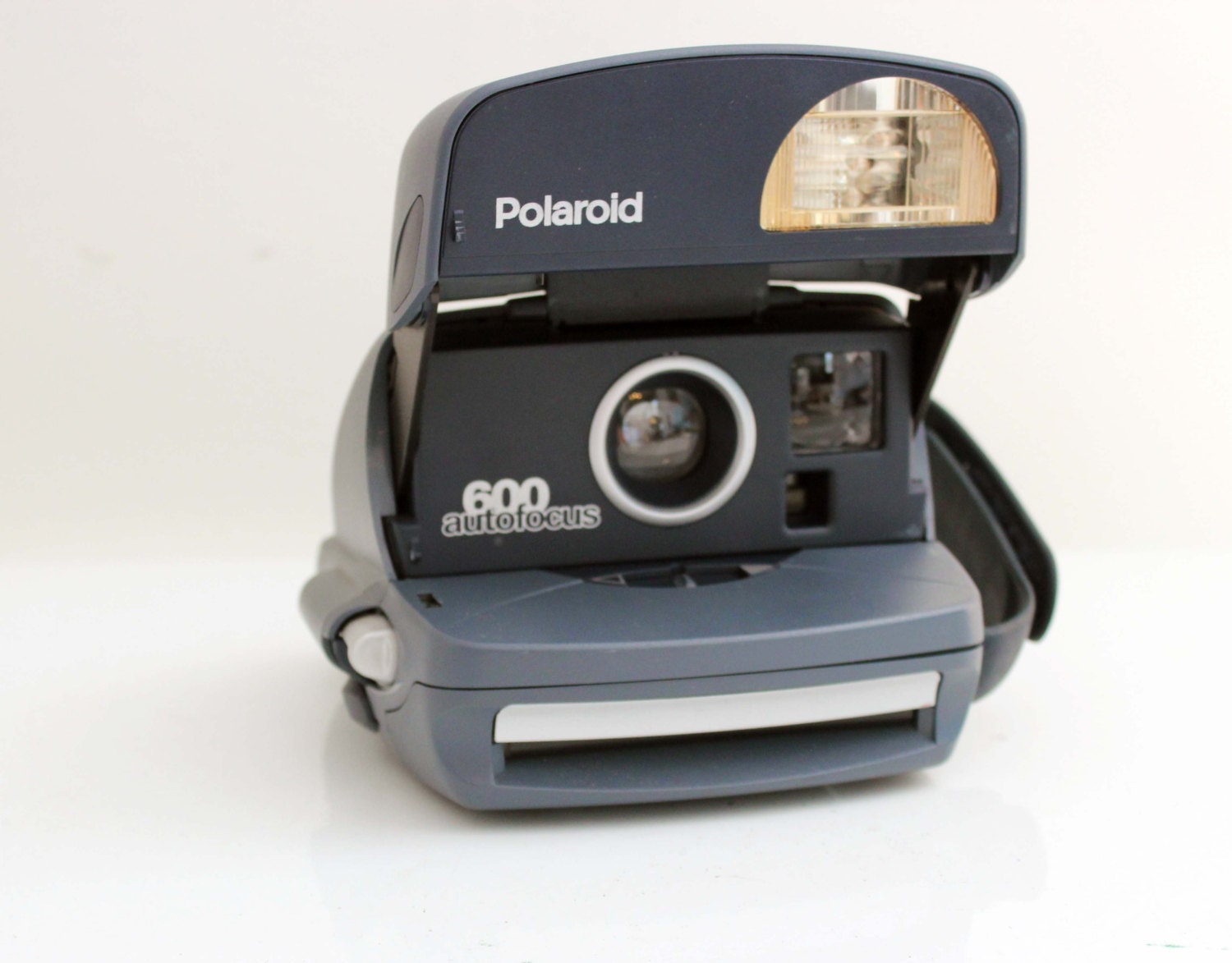 Polaroid 600 Land Camera Autofocus 660 Vintage Photography