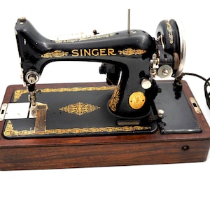Vintage 1920s Singer Sewing Machine in Wooden Brentwood Case Black Model 99 Ornate Gold Design 1929