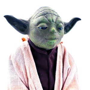 Vintage Hasbro Star Wars Yoda Figure: 12” Animatronic Talking Doll - Interactive Toy, Collectible, Pet-Free Smoke-Free Home