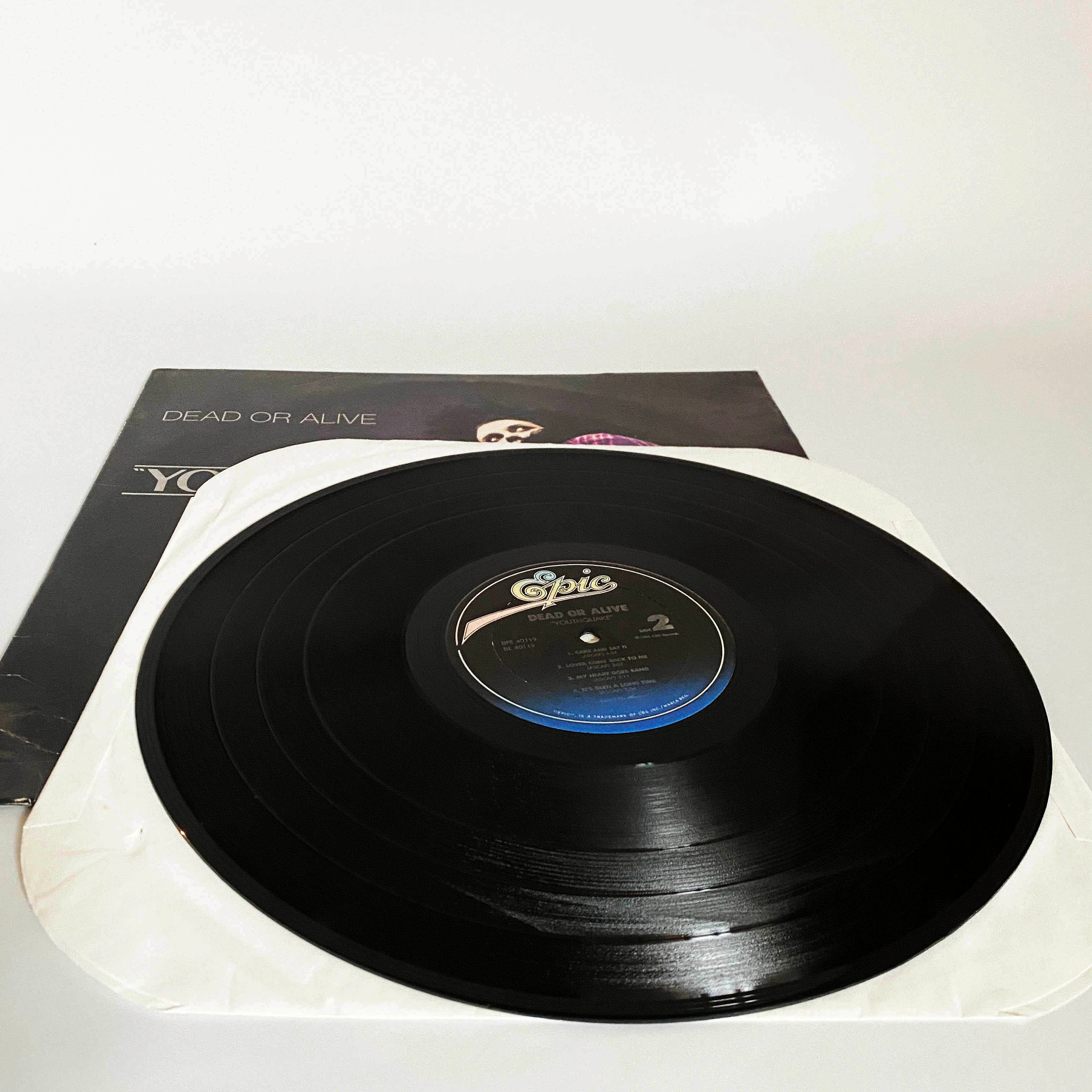 ヴィンテージ オリジナル デッド オア アライブ ユースクエイク LP