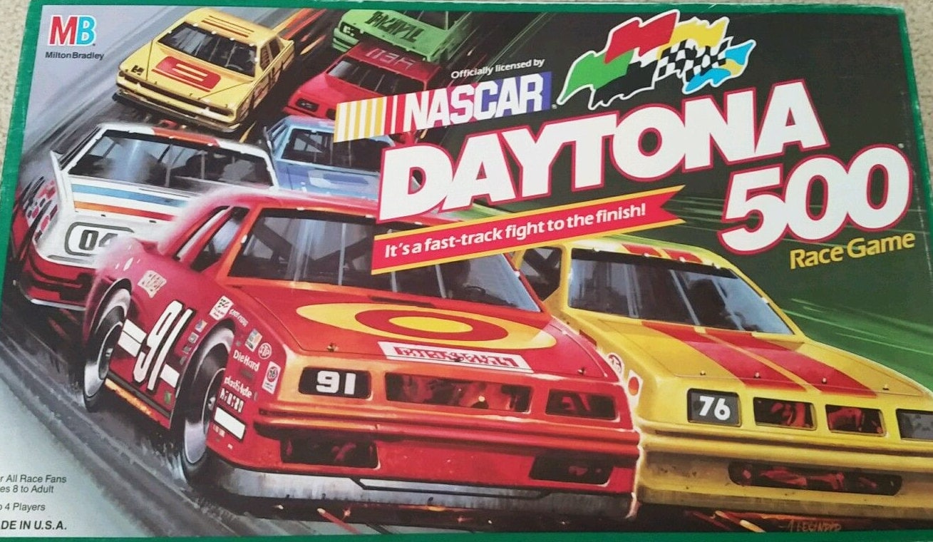 Vintage 1990 Milton Bradley NASCAR Daytona 500 Race Board Game 100