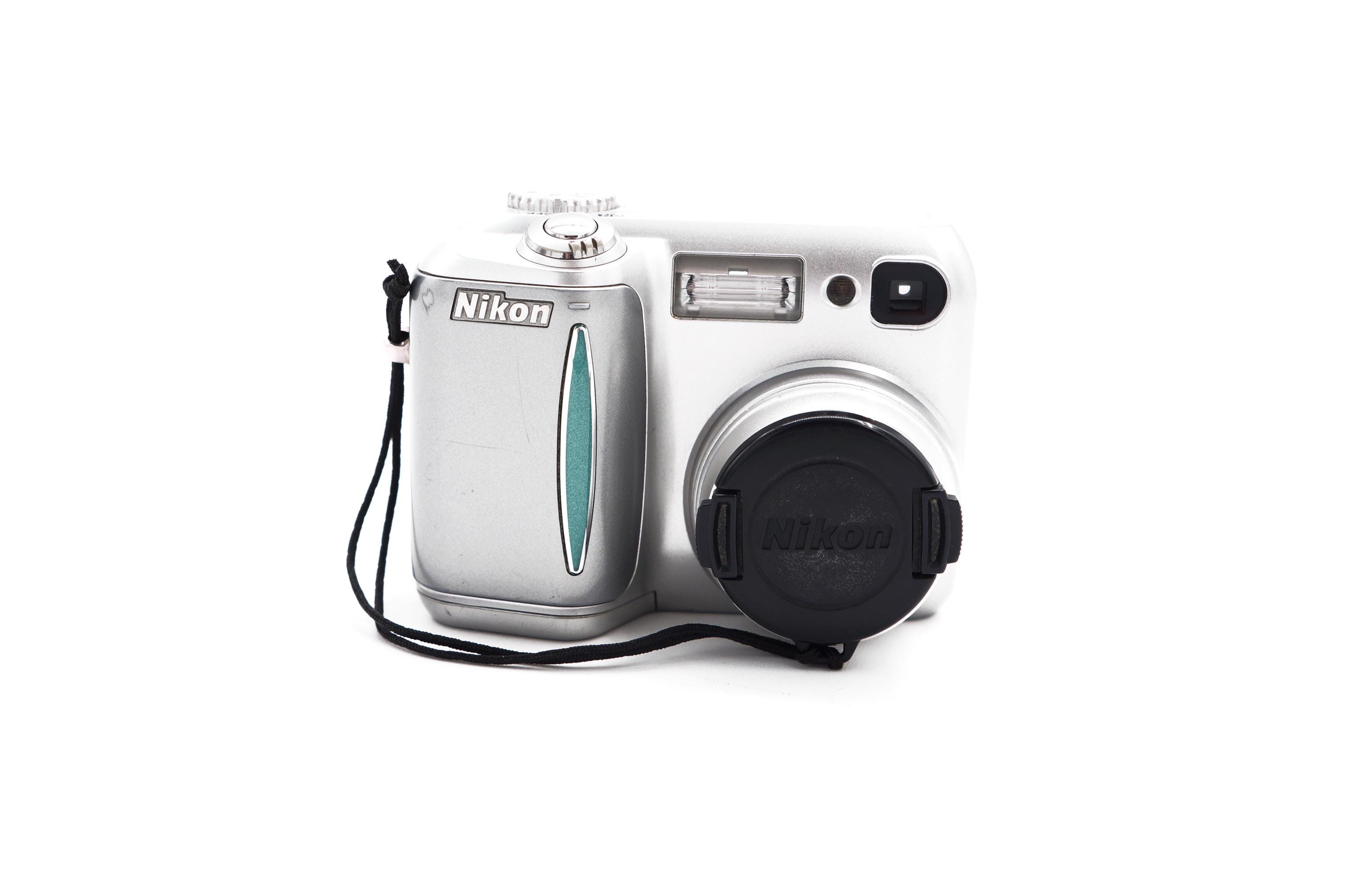 Appareil Photo Numérique Nikon Coolpix 4300, Pour Pièces Ou Réparation