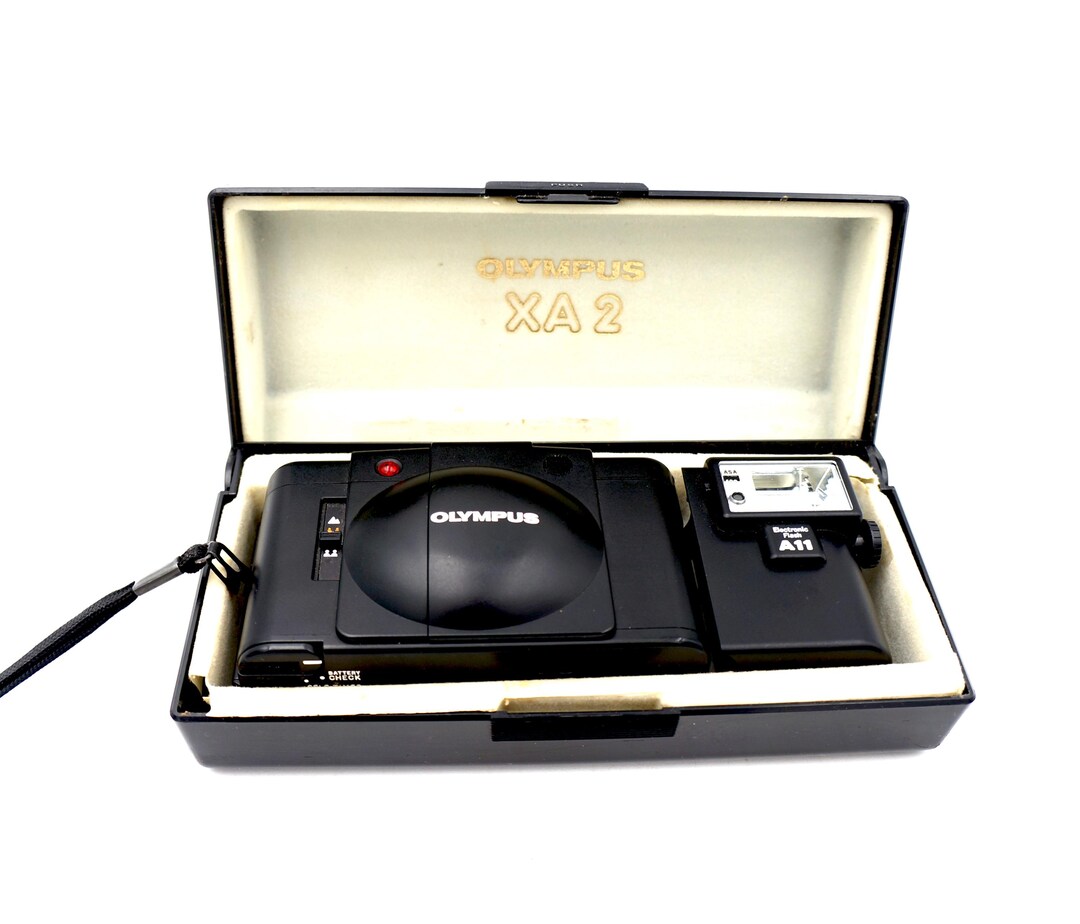 Vintage Olympus Olympus XA2 Black Non Zoom Fixed Lens 3.5 Zuiko