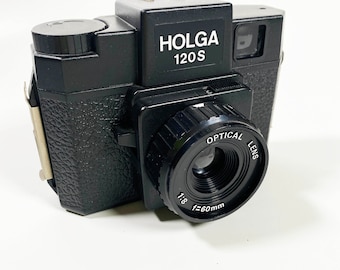 Vintage Holga 120s Plastic Focus Free Fully Manual 35mm Film
