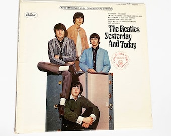 Vintage the Beatles Yesterday and Today 12