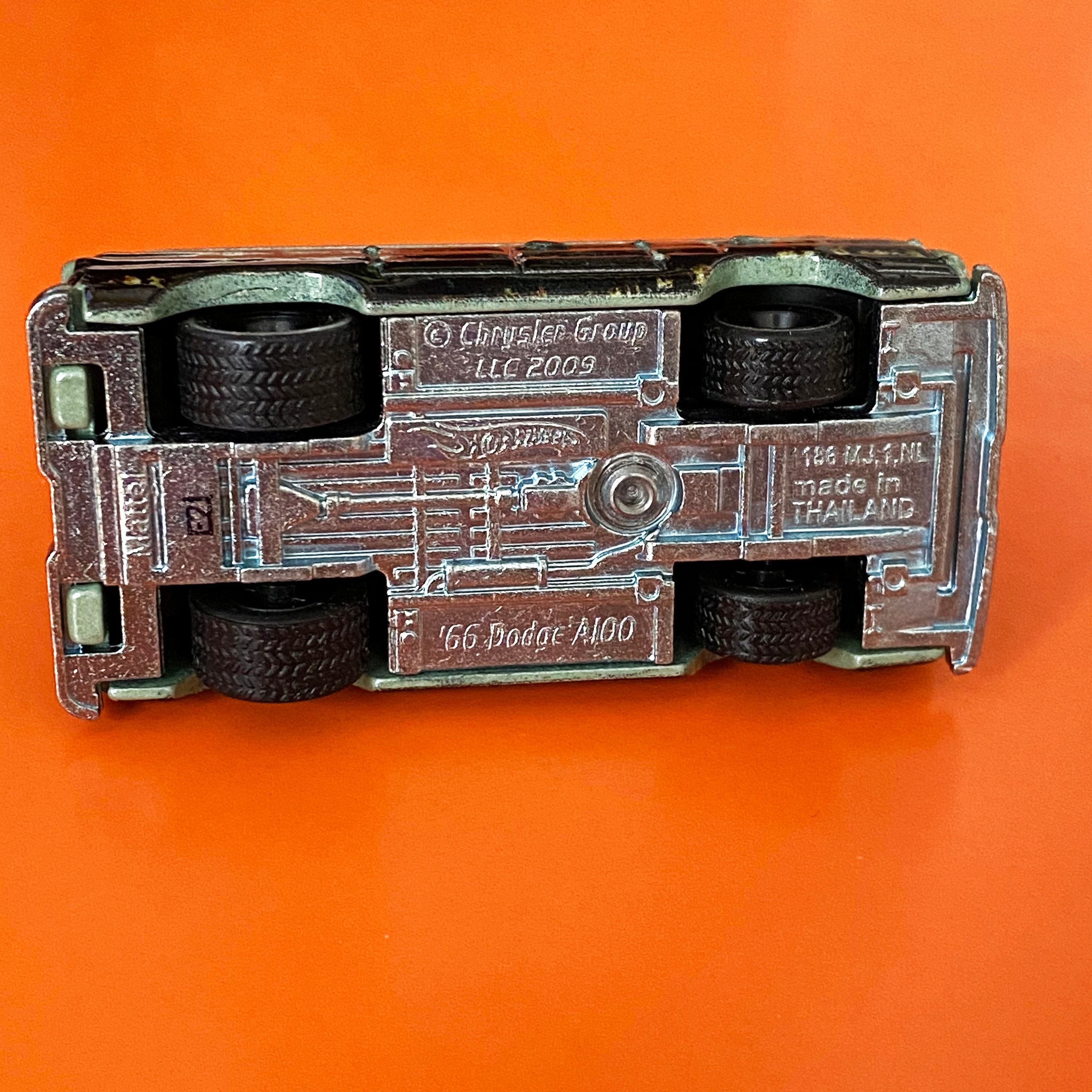 Hot Wheels Ozzy Osbourne 1966 Dodge Van A100 Rock Toy Car Hot Wheels Ozzy Osbourne 1966 Dodge Van A100 Rock Toy Car