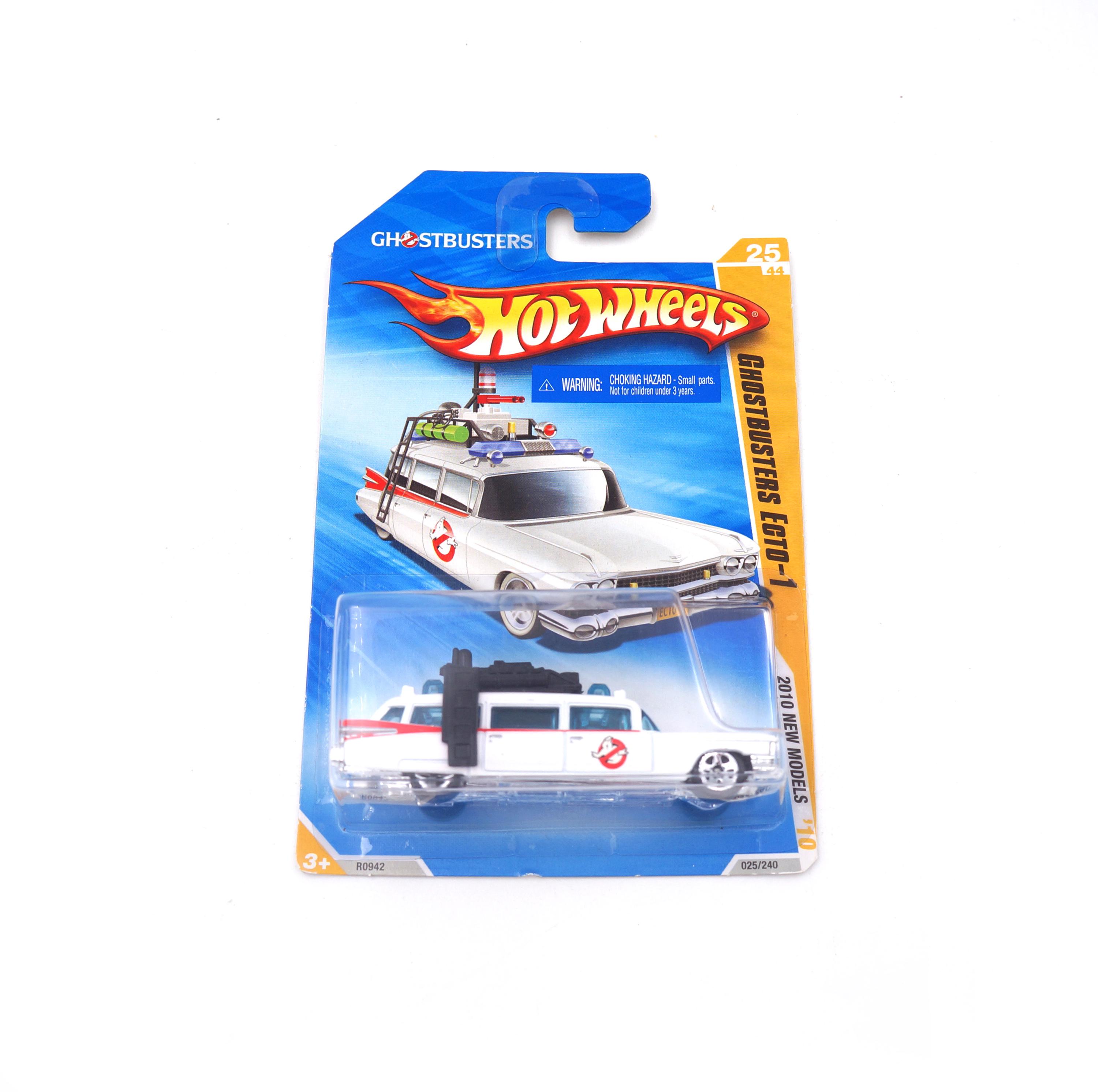 Lot of 2 Ghostbusters Hot Wheels Ecto-1 & Ecto-2 On Card